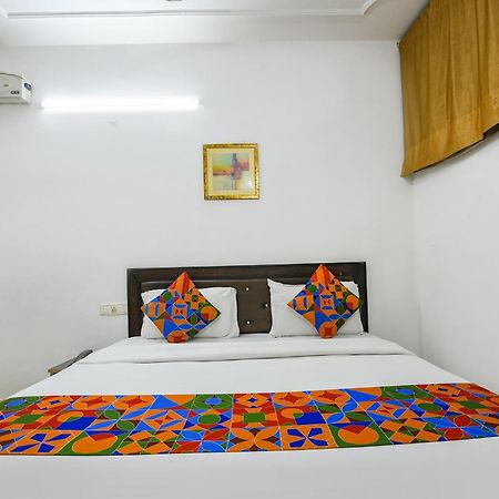 Fabexpress Diamond Sec 45 Hotel Chandigarh Bagian luar foto