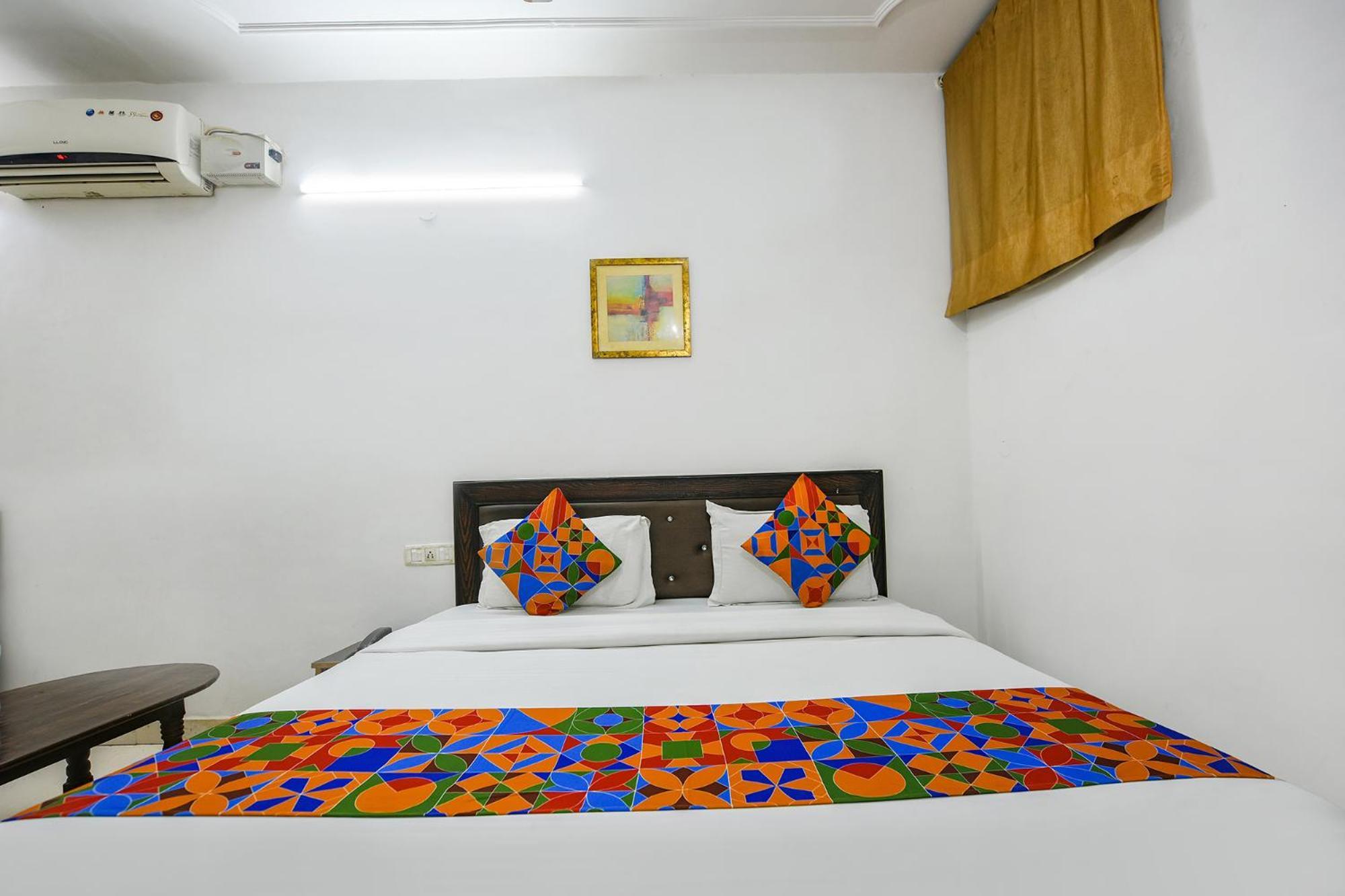 Fabexpress Diamond Sec 45 Hotel Chandigarh Bagian luar foto