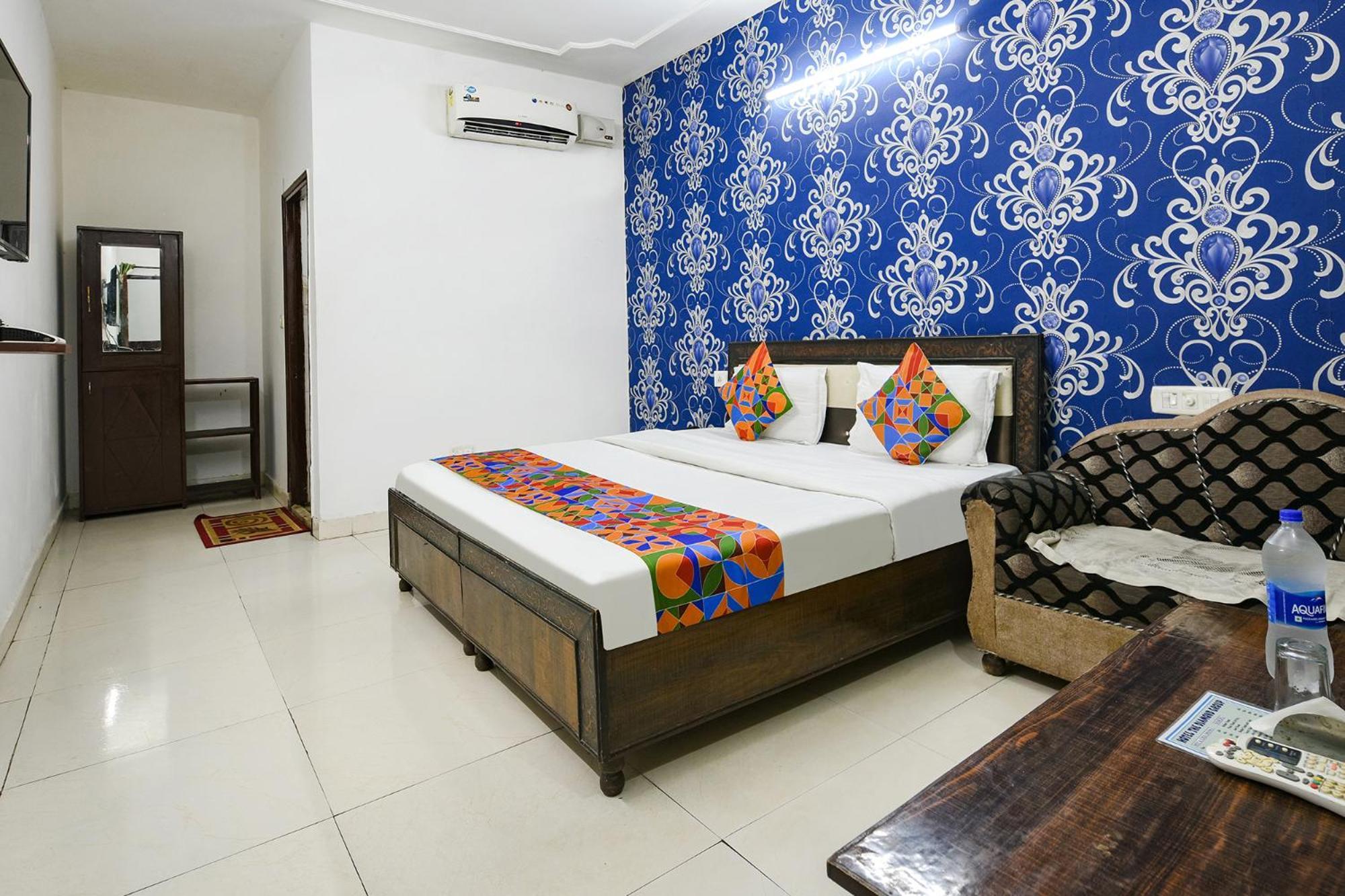 Fabexpress Diamond Sec 45 Hotel Chandigarh Bagian luar foto