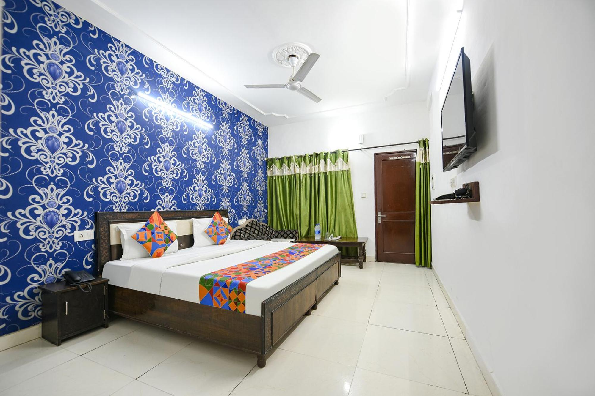 Fabexpress Diamond Sec 45 Hotel Chandigarh Bagian luar foto