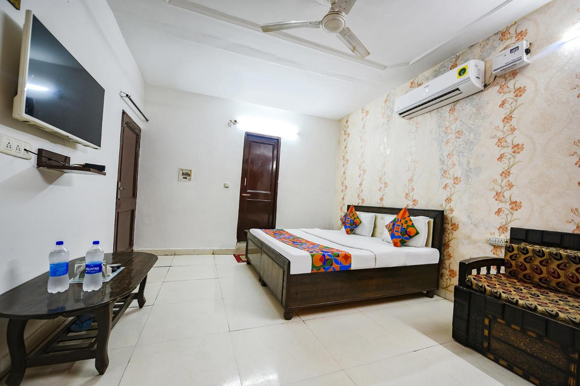 Fabexpress Diamond Sec 45 Hotel Chandigarh Bagian luar foto