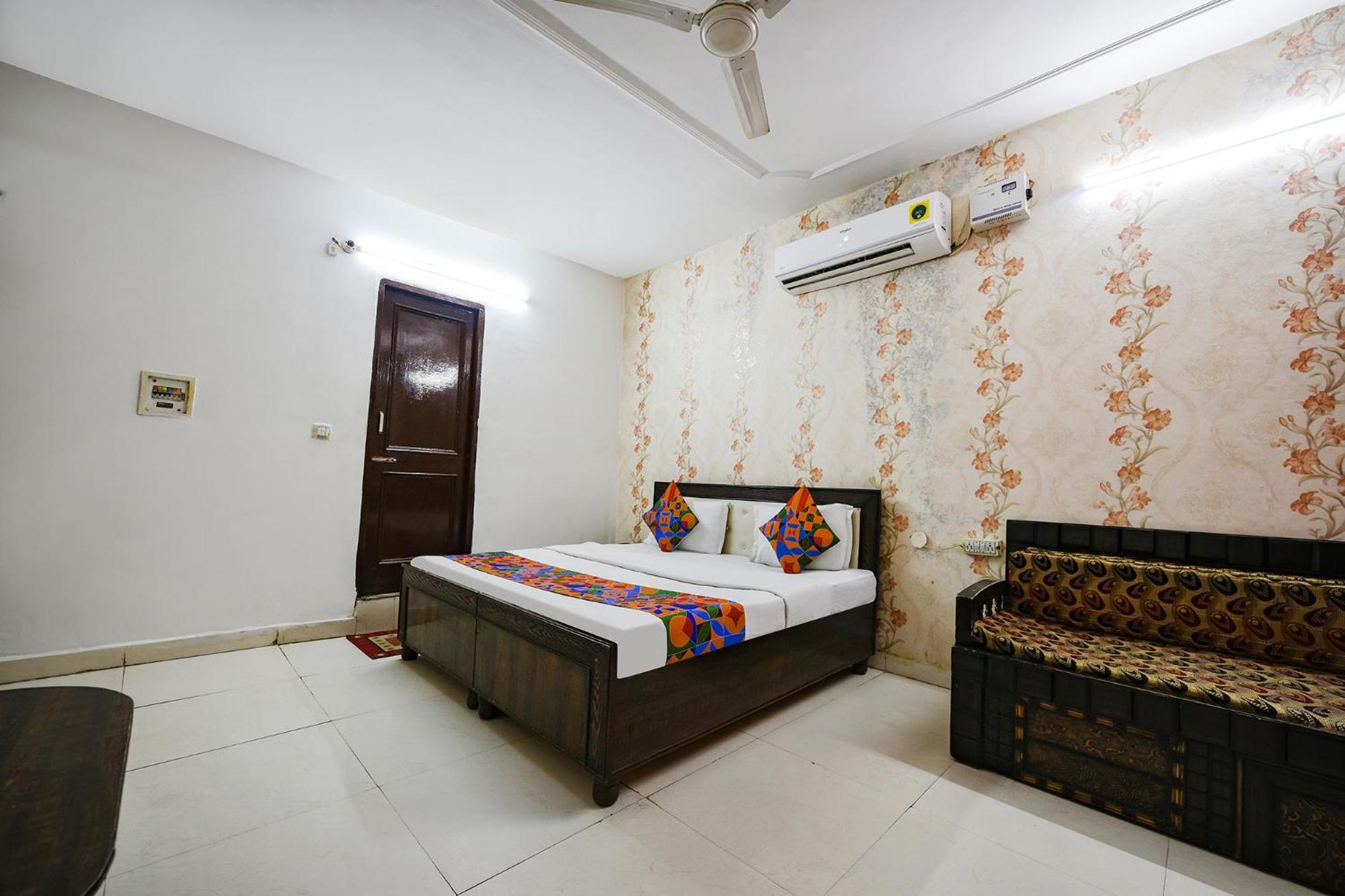 Fabexpress Diamond Sec 45 Hotel Chandigarh Bagian luar foto